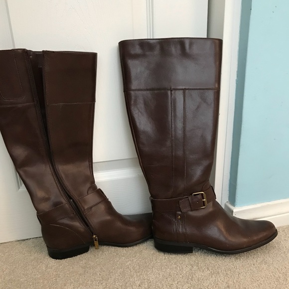 Anne Klein boots - Picture 2 of 2